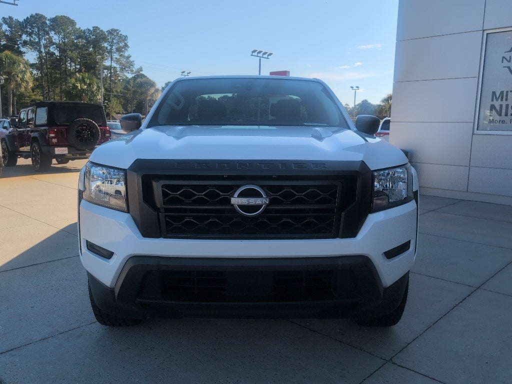 2023 Nissan Frontier S