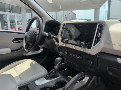 2025 Nissan Frontier SV