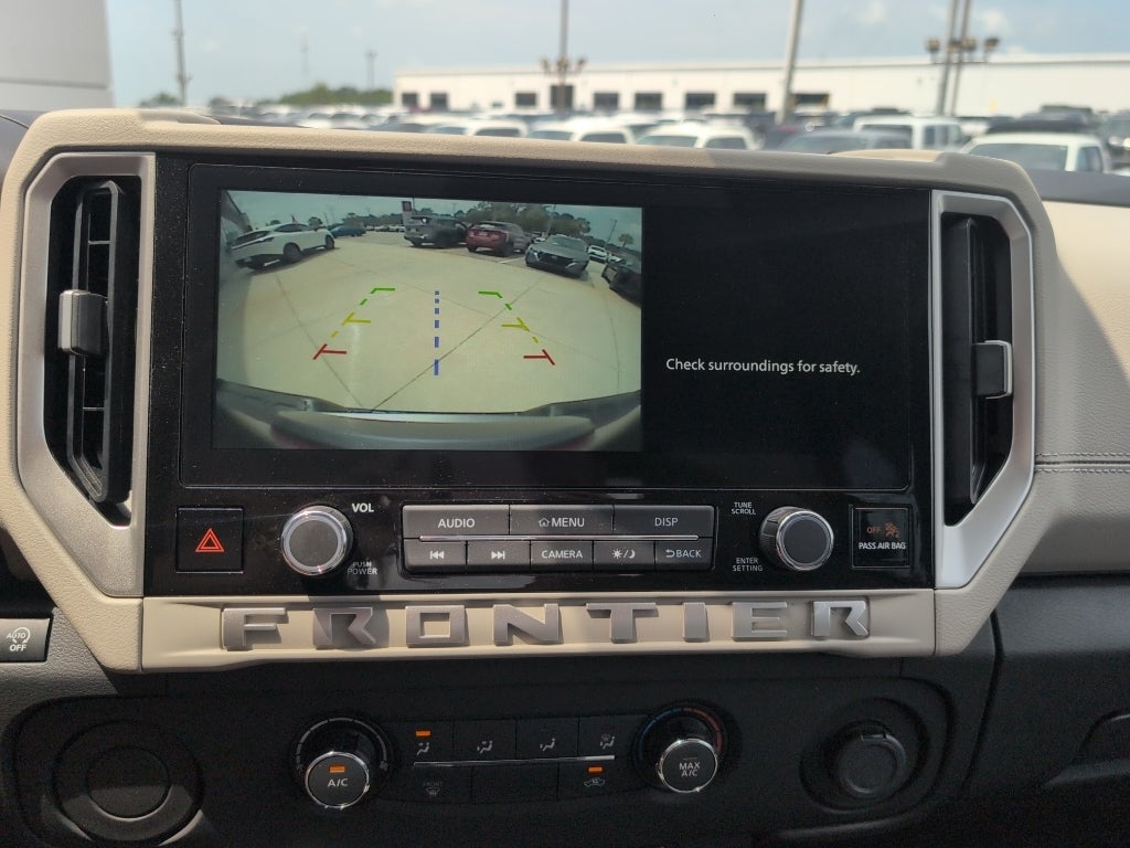 2025 Nissan Frontier SV