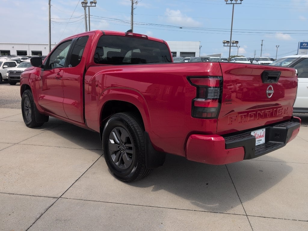 2025 Nissan Frontier SV