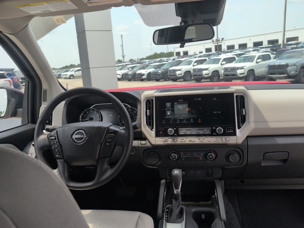 2025 Nissan Frontier SV