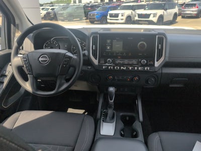 2025 Nissan Frontier Crew Cab SV