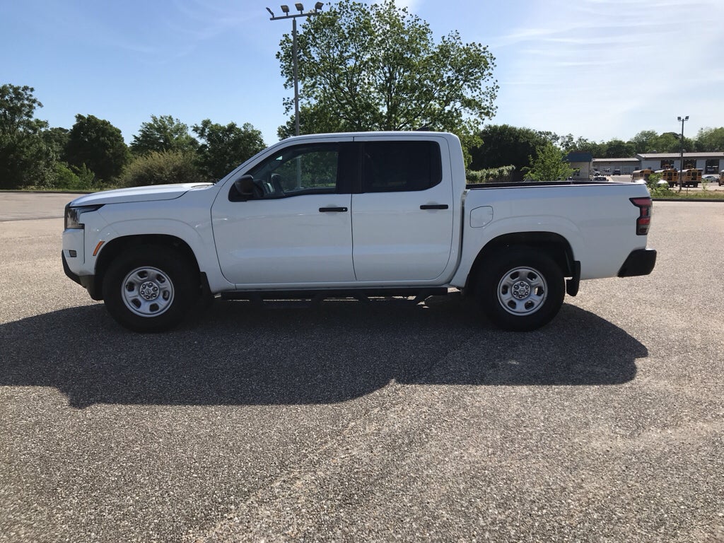 2022 Nissan Frontier Crew Cab S
