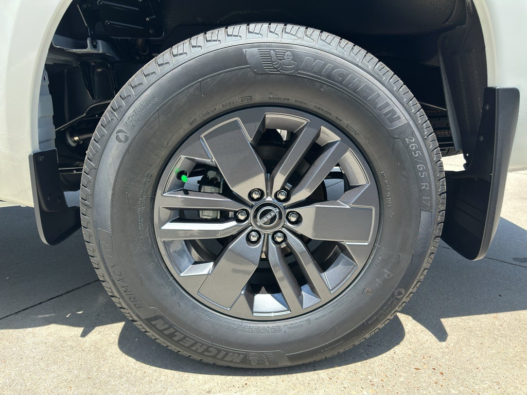 2027 Nissan Frontier SV