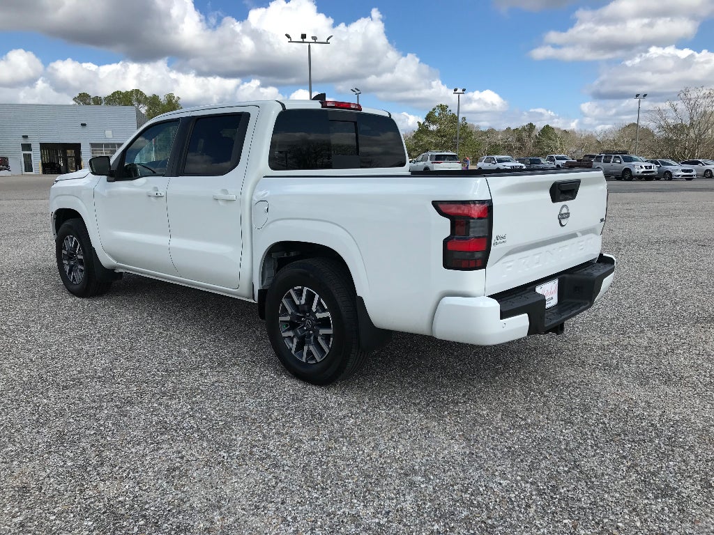 2024 Nissan Frontier Crew Cab SL