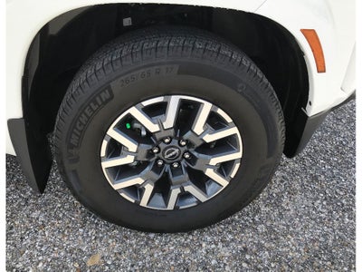 2024 Nissan Frontier Crew Cab SL