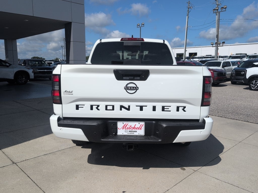 2026 Nissan Frontier Crew Cab SV