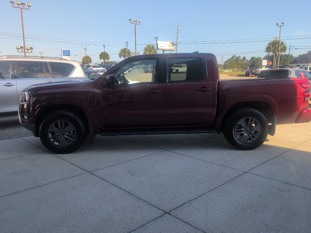 2025 Nissan Frontier SV