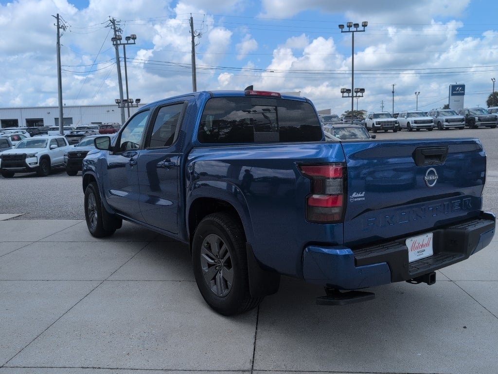 2026 Nissan Frontier Crew Cab SV
