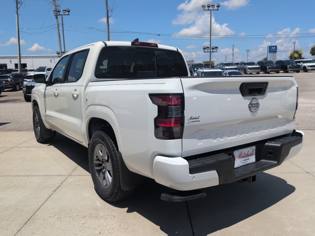 2027 Nissan Frontier SV