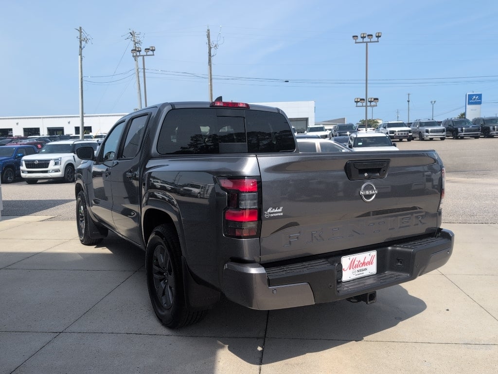 2025 Nissan Frontier SV