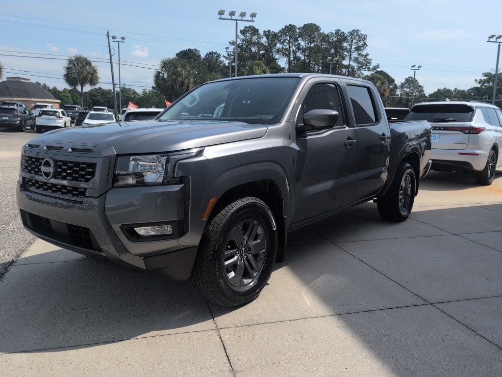 2025 Nissan Frontier SV