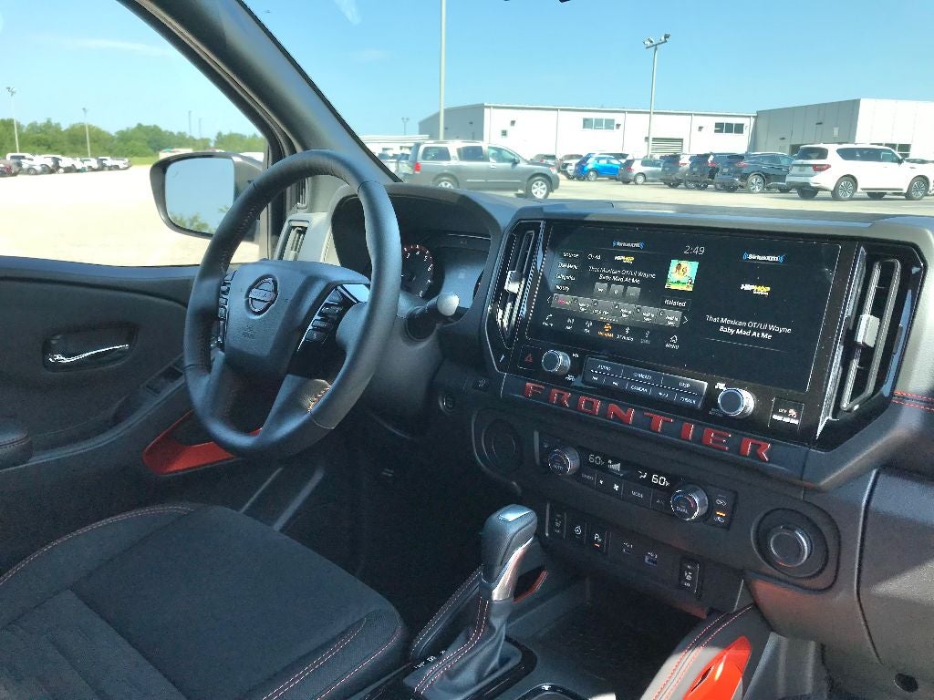 2025 Nissan Frontier Crew Cab PRO-X®