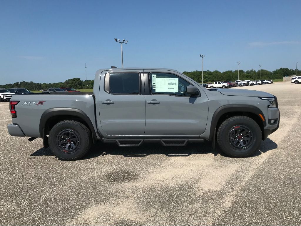 2025 Nissan Frontier Crew Cab PRO-X®