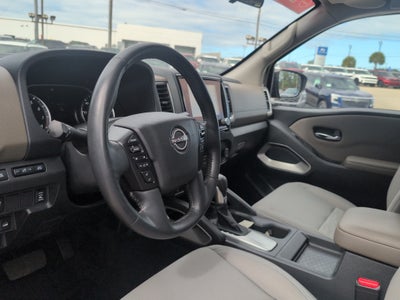 2022 Nissan Frontier Crew Cab SV