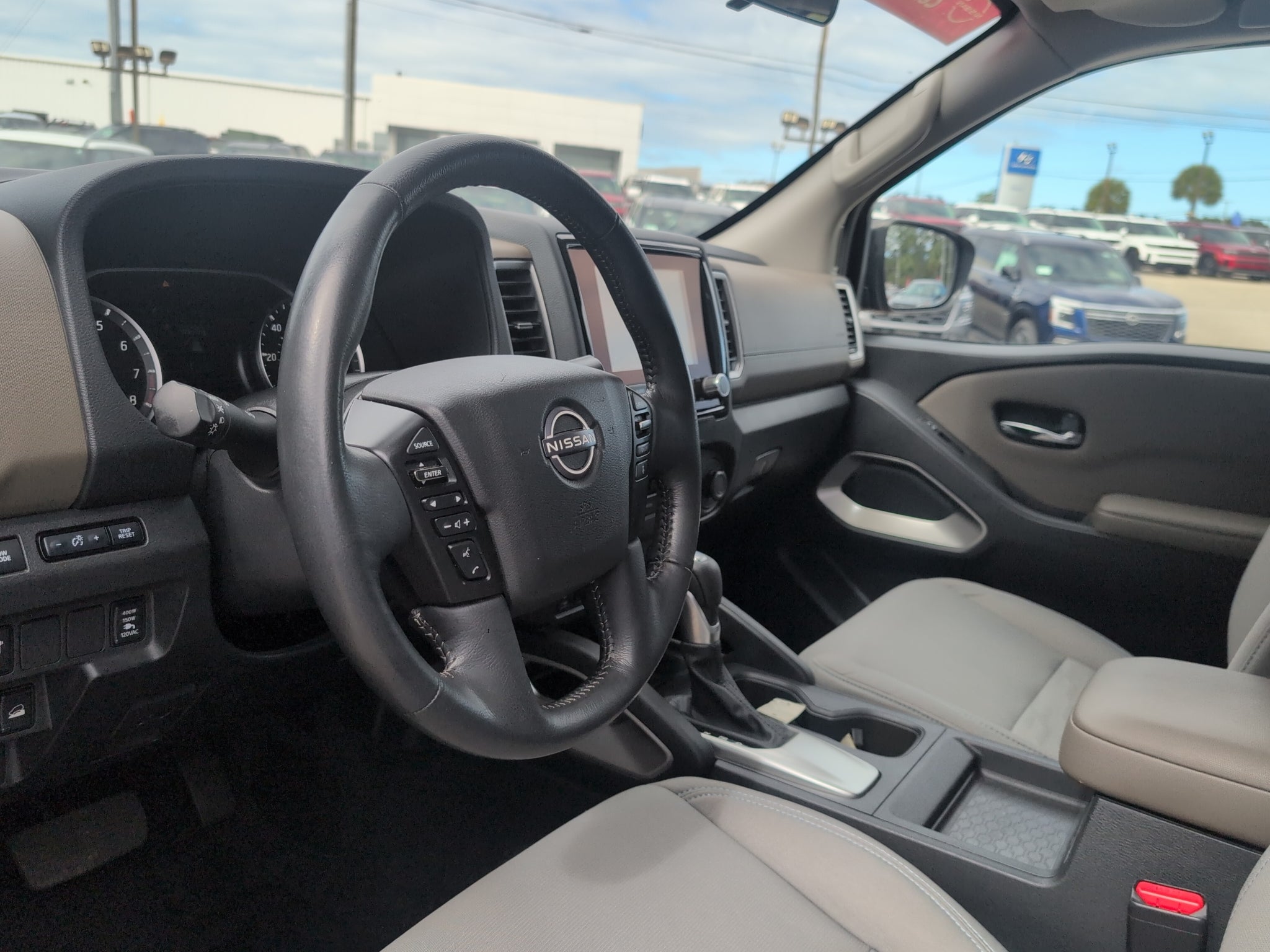 2022 Nissan Frontier Crew Cab SV