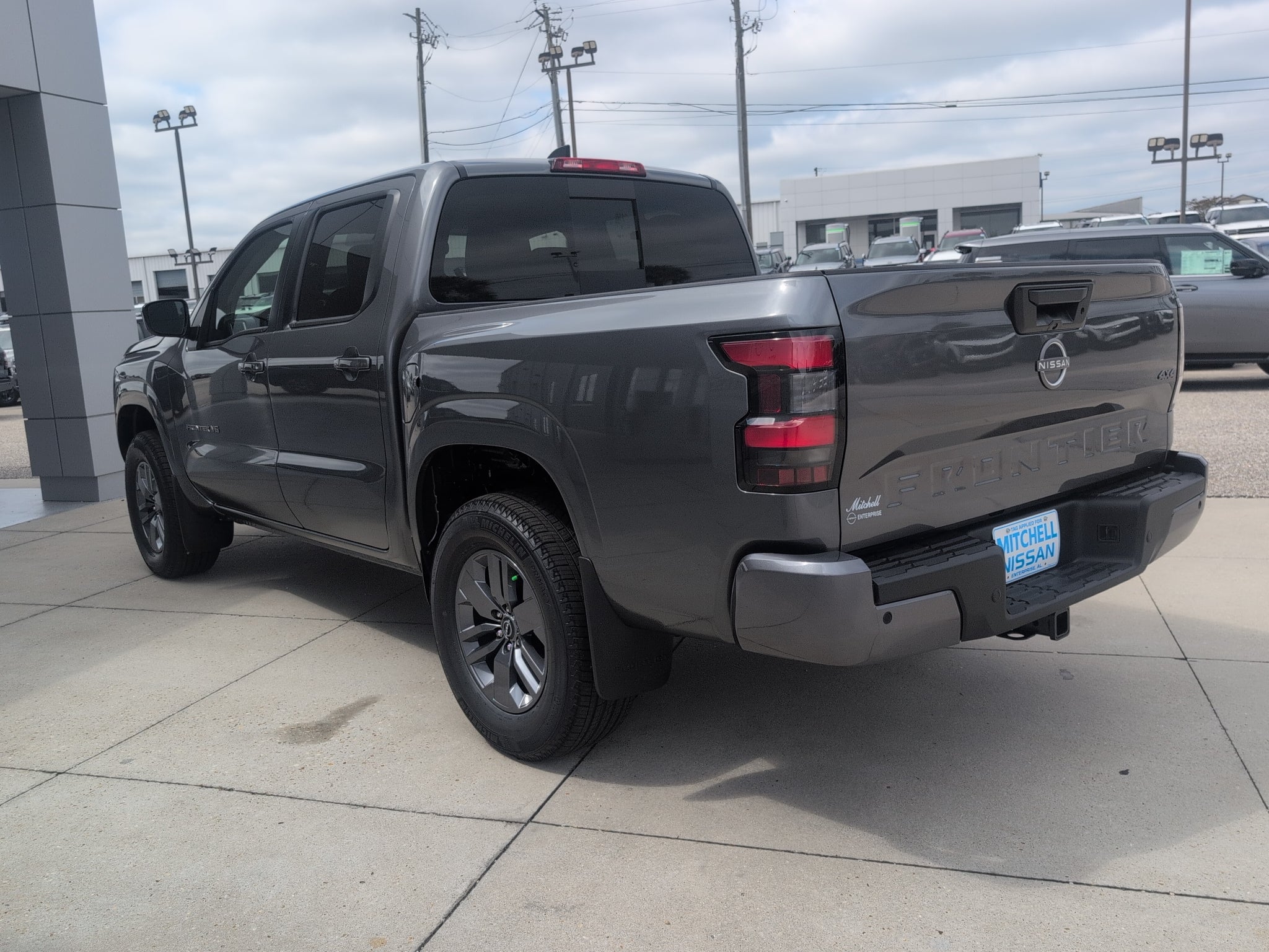 2027 Nissan Frontier SV