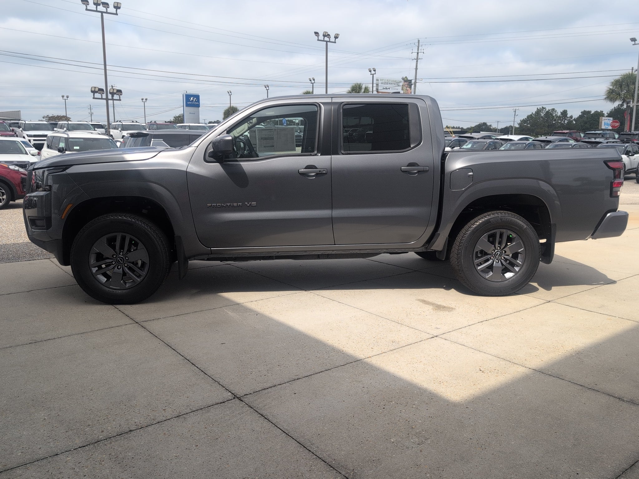 2027 Nissan Frontier SV