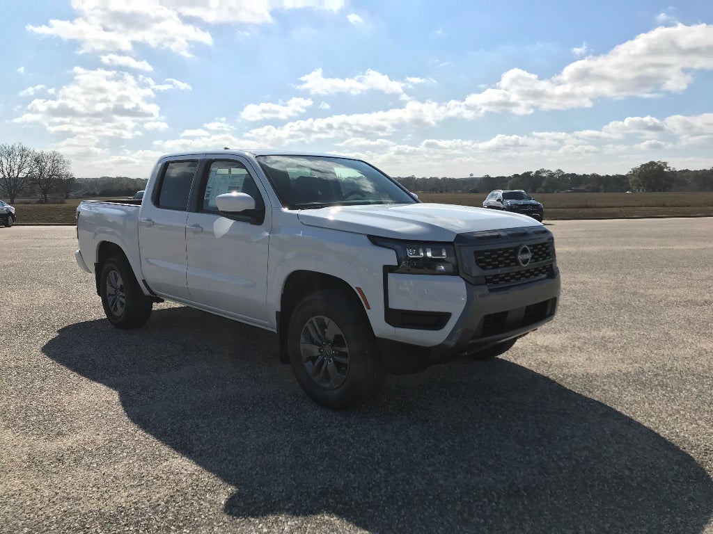 2026 Nissan Frontier Crew Cab SV