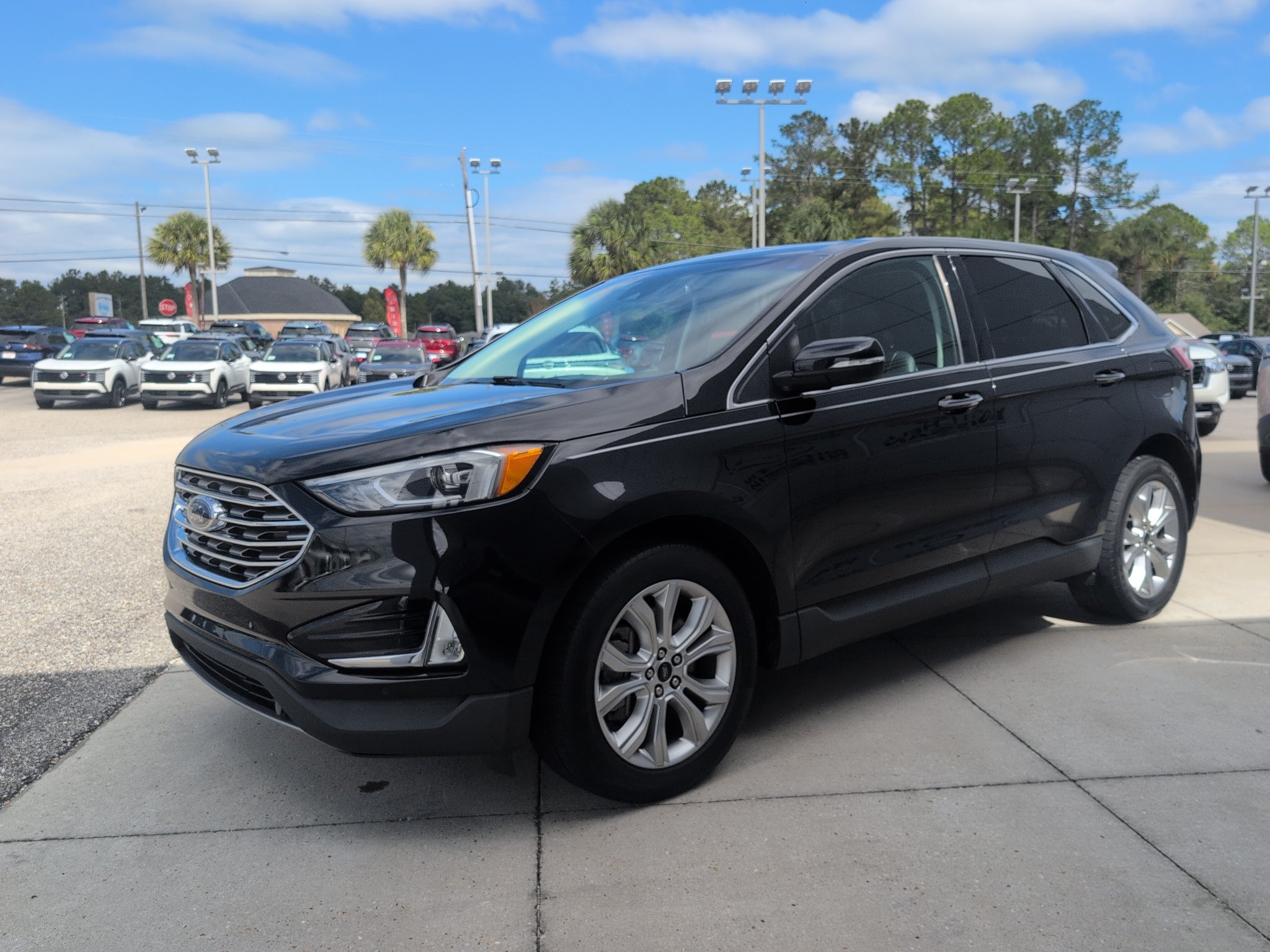 2022 Ford Edge Titanium
