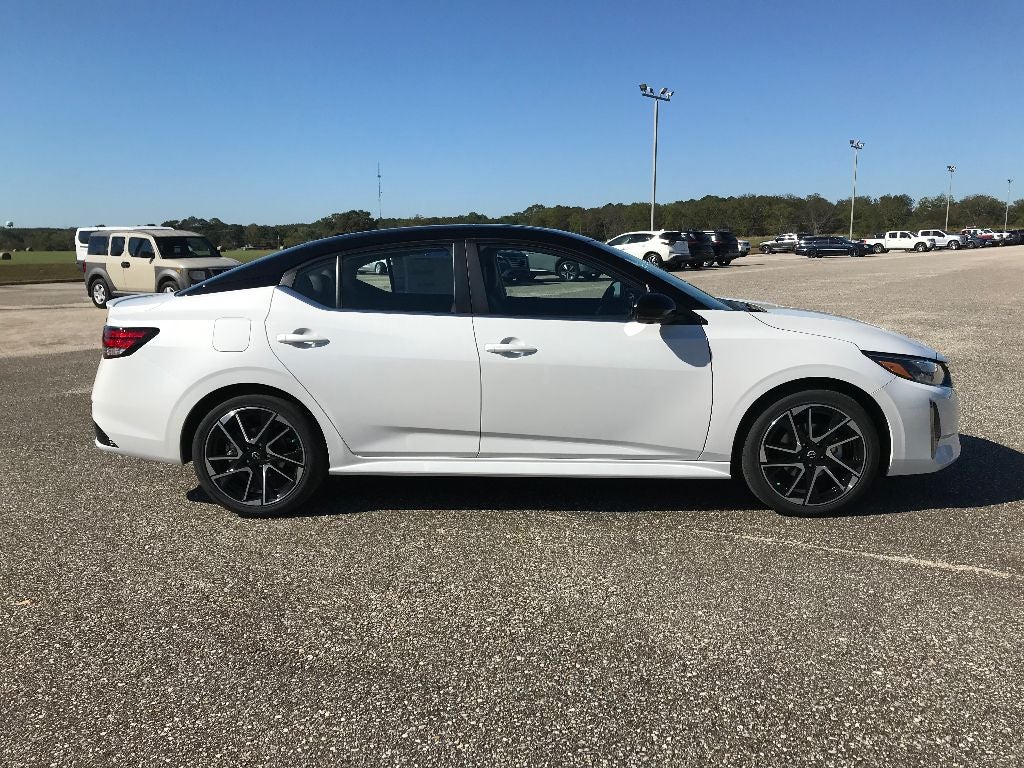 2025 Nissan Sentra SR