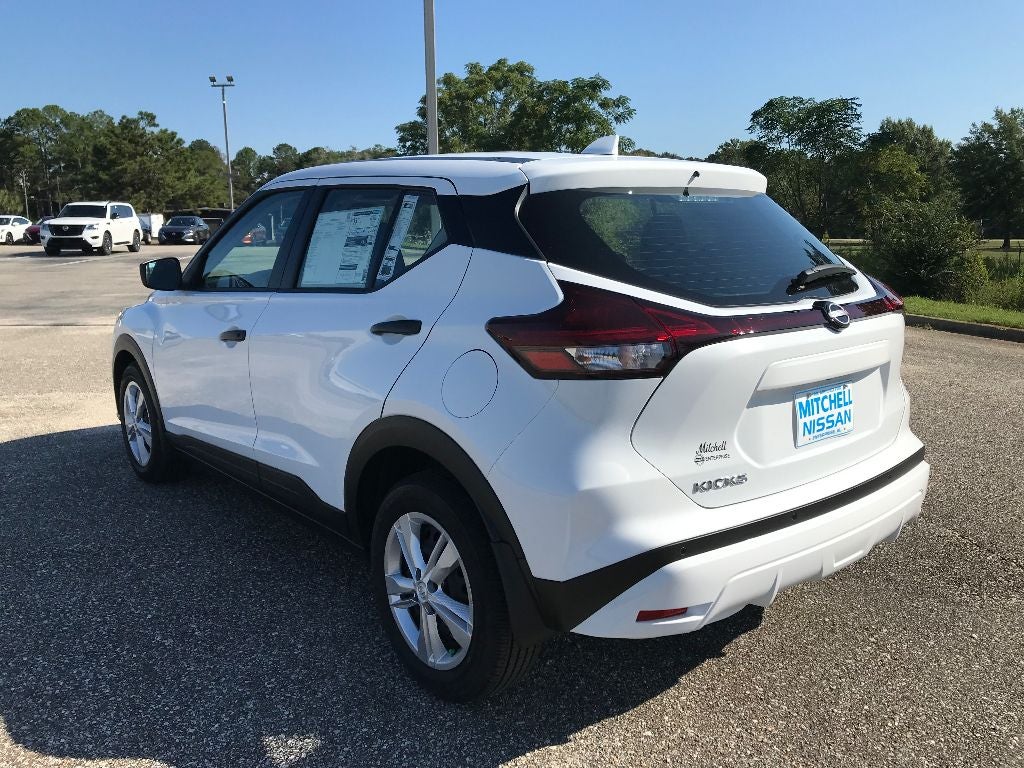 2025 Nissan Kicks Play S