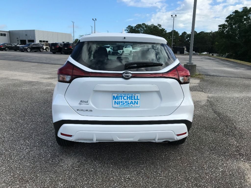 2025 Nissan Kicks Play S
