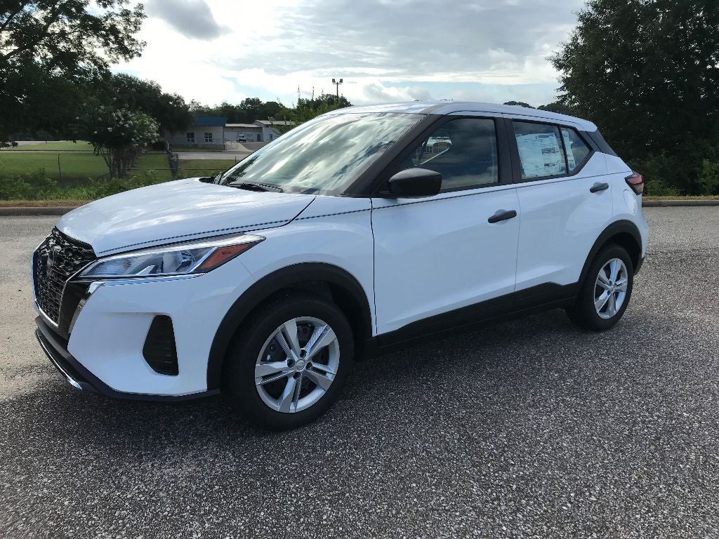 2025 Nissan Kicks Play S
