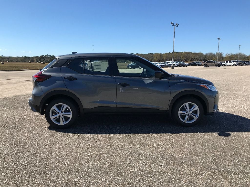 2025 Nissan Kicks Play S