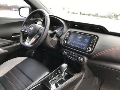 2022 Nissan Kicks SR