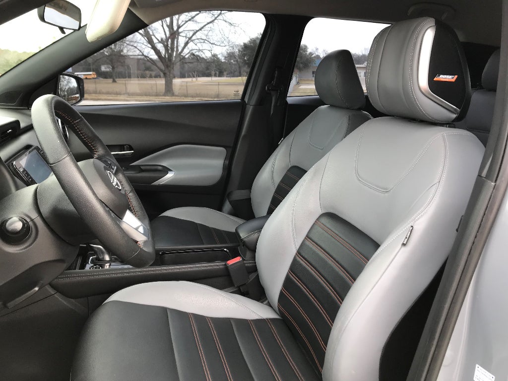 2022 Nissan Kicks SR