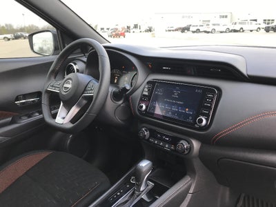 2023 Nissan Kicks SR