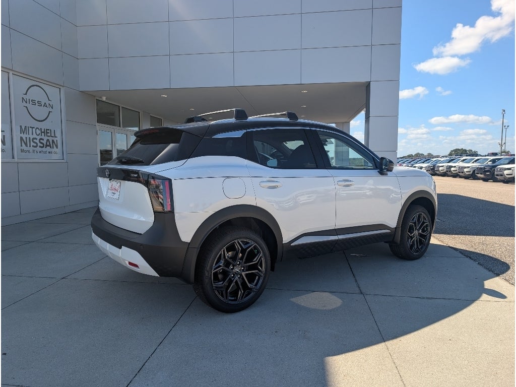 2027 Nissan Kicks SR