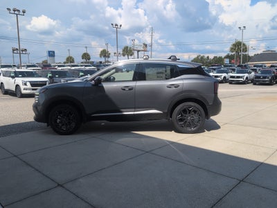 2027 Nissan Kicks SR