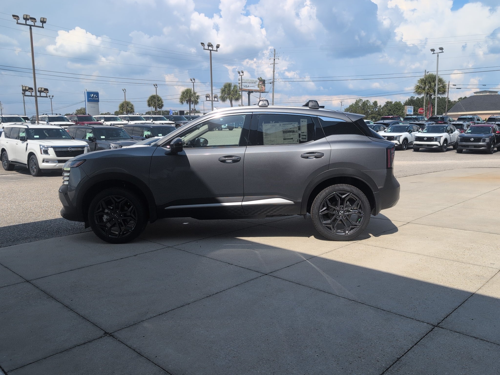 2027 Nissan Kicks SR