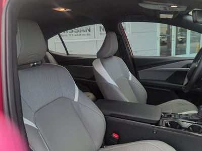 2025 Toyota Camry Hybrid SE