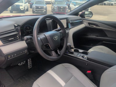2025 Toyota Camry Hybrid SE
