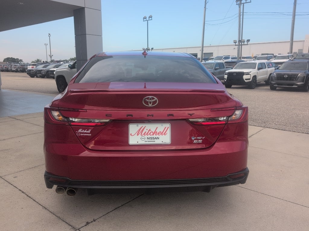 2025 Toyota Camry Hybrid SE