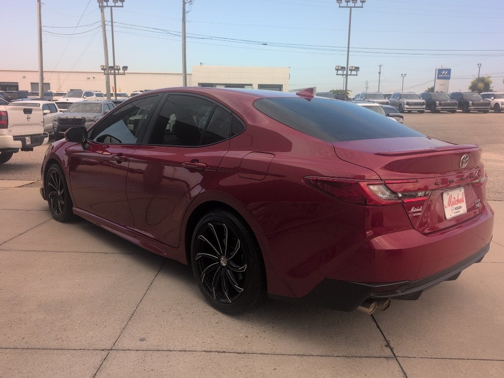 2025 Toyota Camry Hybrid SE