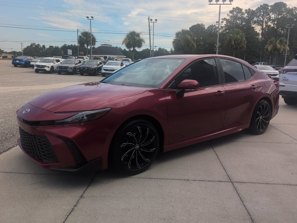 2025 Toyota Camry Hybrid SE