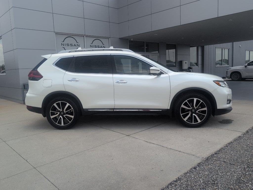 2020 Nissan Rogue SL