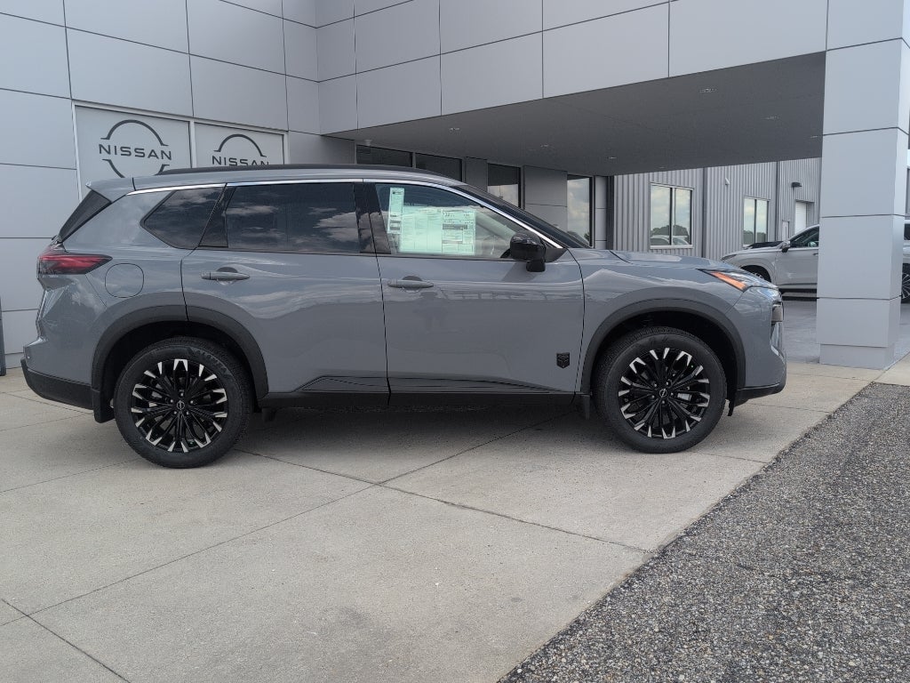 2026 Nissan Rogue Dark Armor™