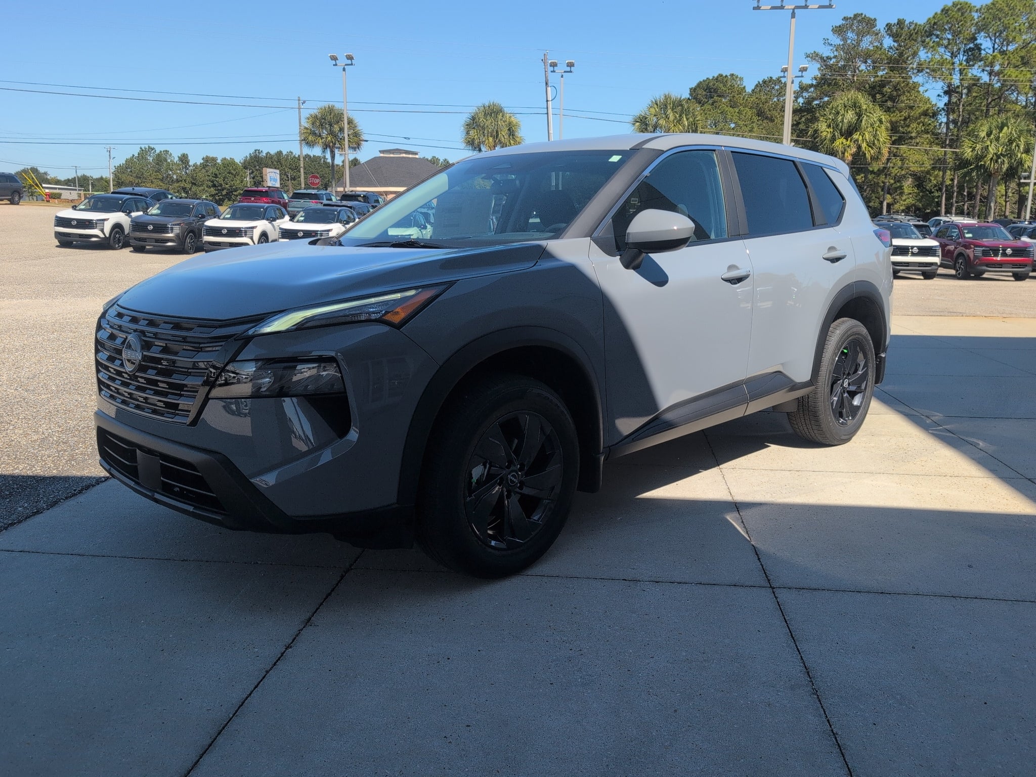 2027 Nissan Rogue SV