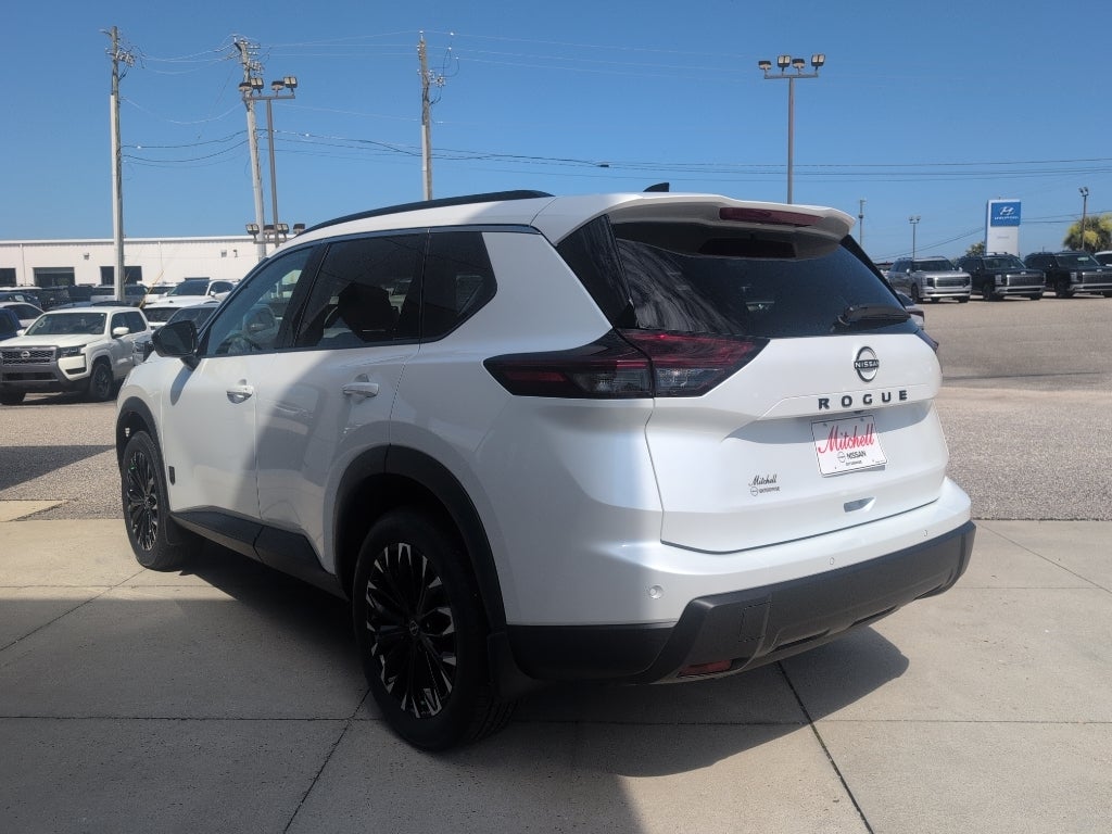 2026 Nissan Rogue Dark Armor™