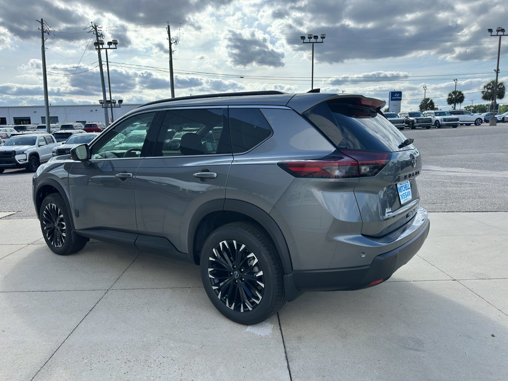 2026 Nissan Rogue Dark Armor™