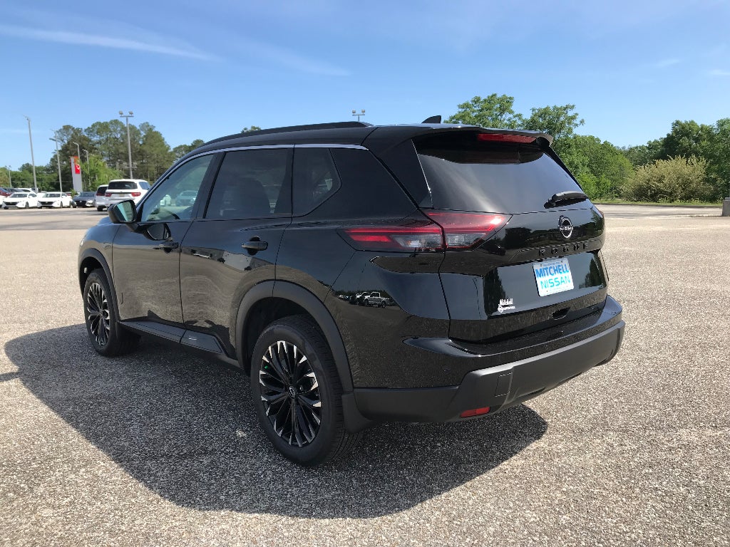 2026 Nissan Rogue Dark Armor™