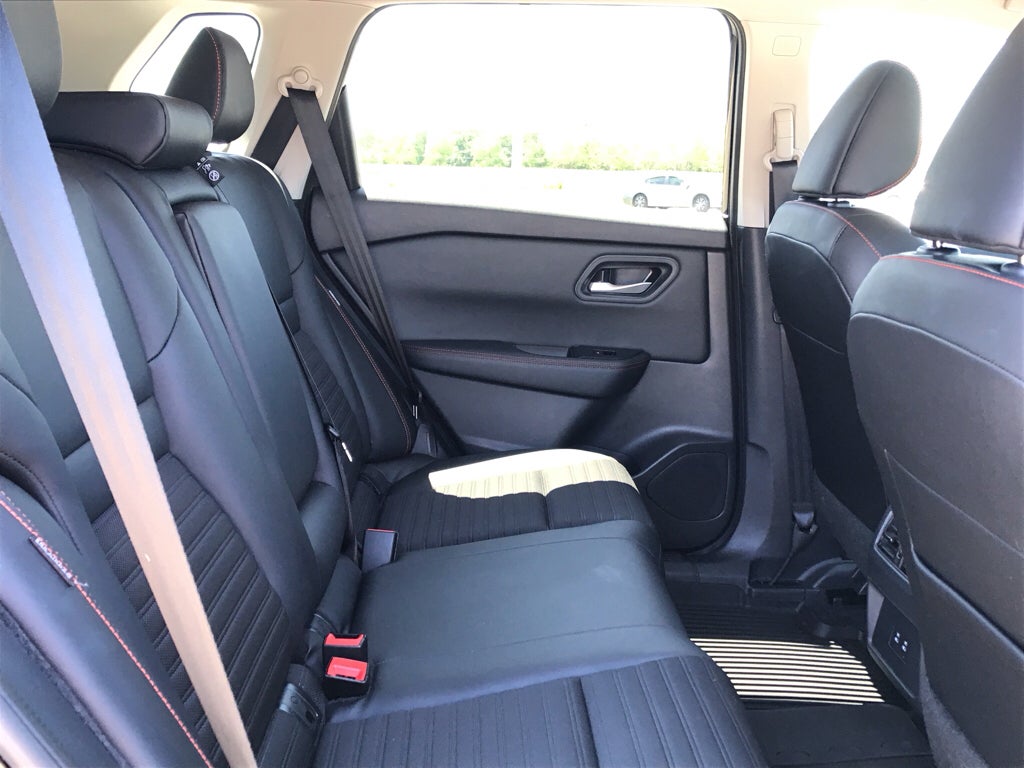 2025 Nissan Rogue Rock Creek®