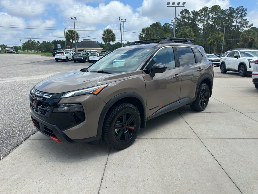 2025 Nissan Rogue Rock Creek®
