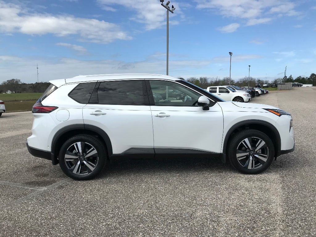 2024 Nissan Rogue SL