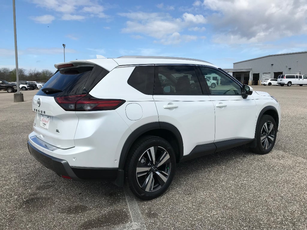 2024 Nissan Rogue SL